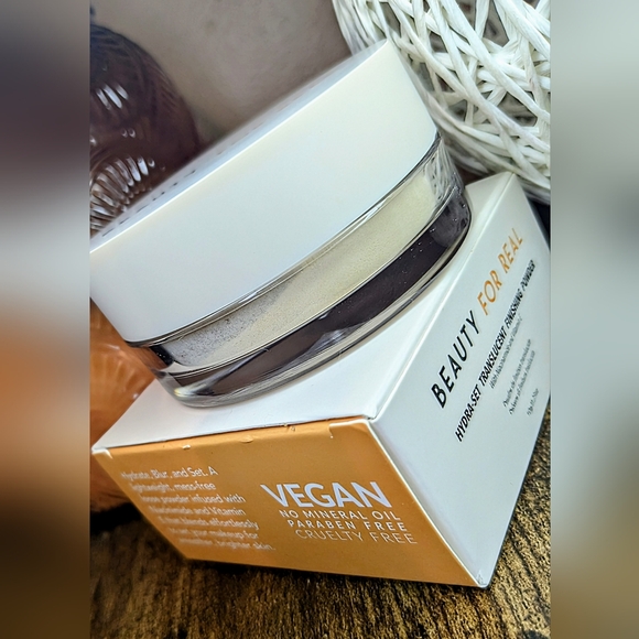 5/75$ Beauty for real - Hydra-Set Translucent Finishing + Brightening Powder - Picture 9 of 14